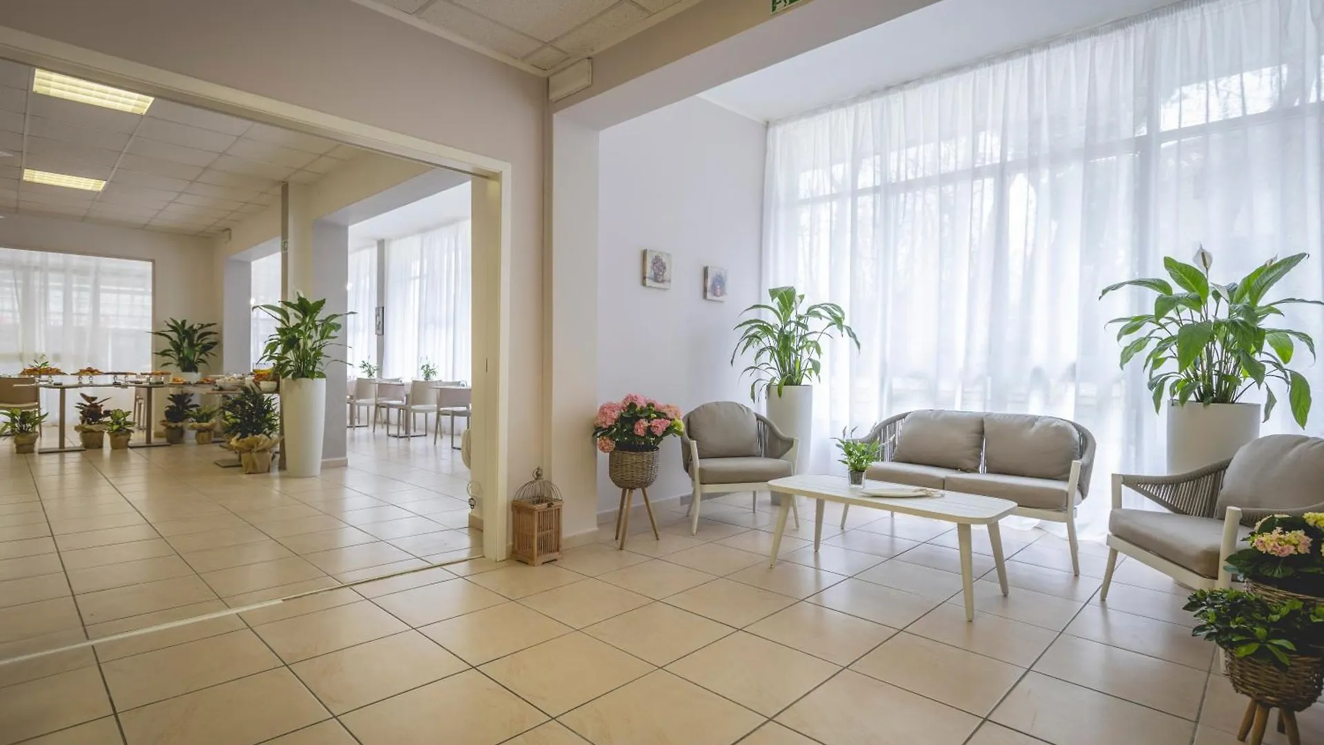 Hotel La Perla Cervia Italy