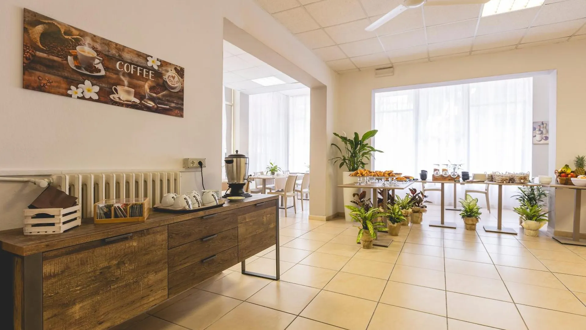 Hotel La Perla Cervia 0*,