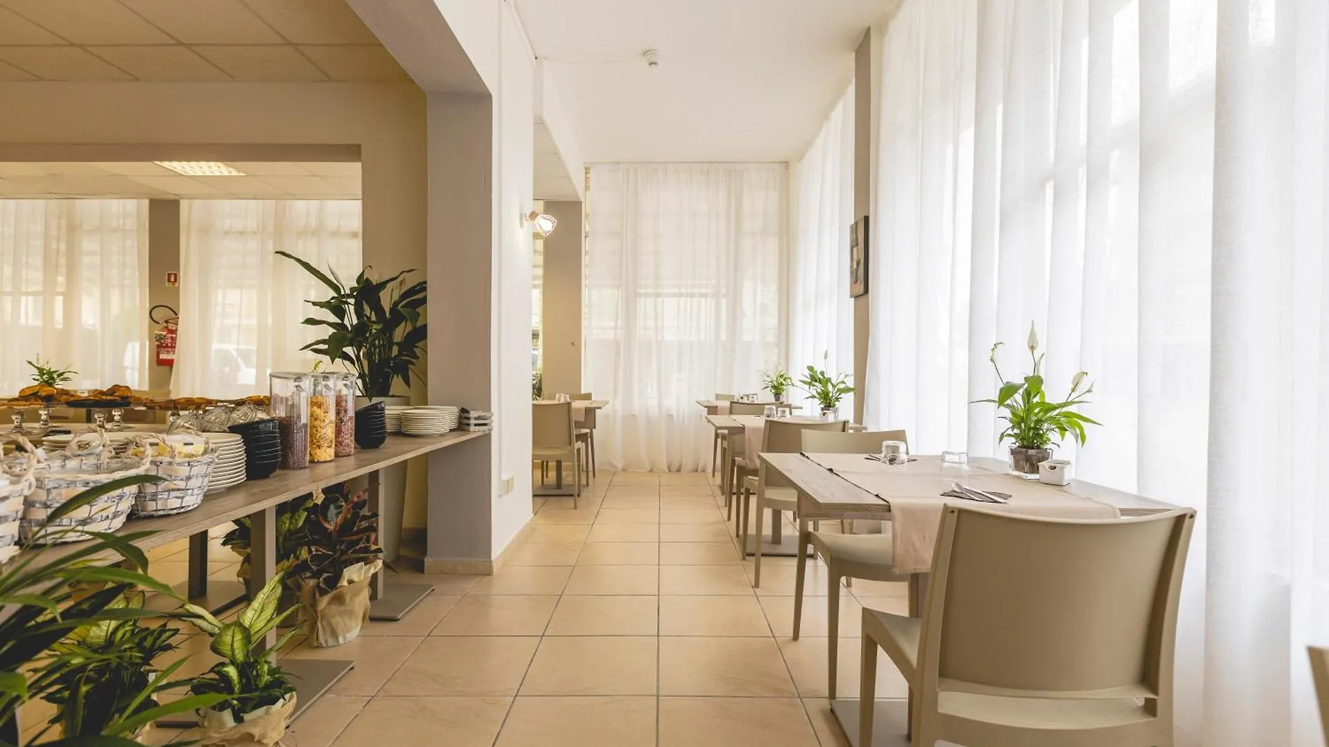 Hotel La Perla Cervia